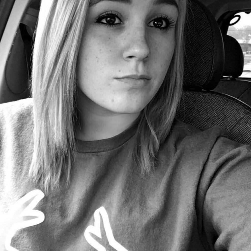 Meet your Posher, Makaya